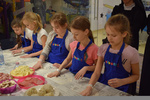 Schola w sali zabaw Fikołki