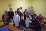 Spotkanie scholki z Leą i ks. Krzysztofem