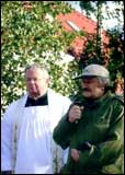 Autor projektu prof. Jerzy Kalina prezentuje koncepcję Papieskiego Różańca