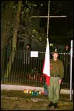 Harcerze zaciągają wartę honorową